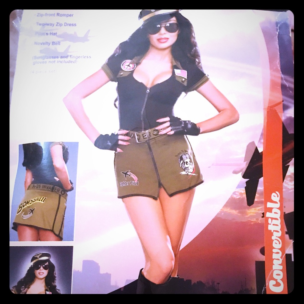 Flight Risk/ attendant Stewardess Pilot Costume